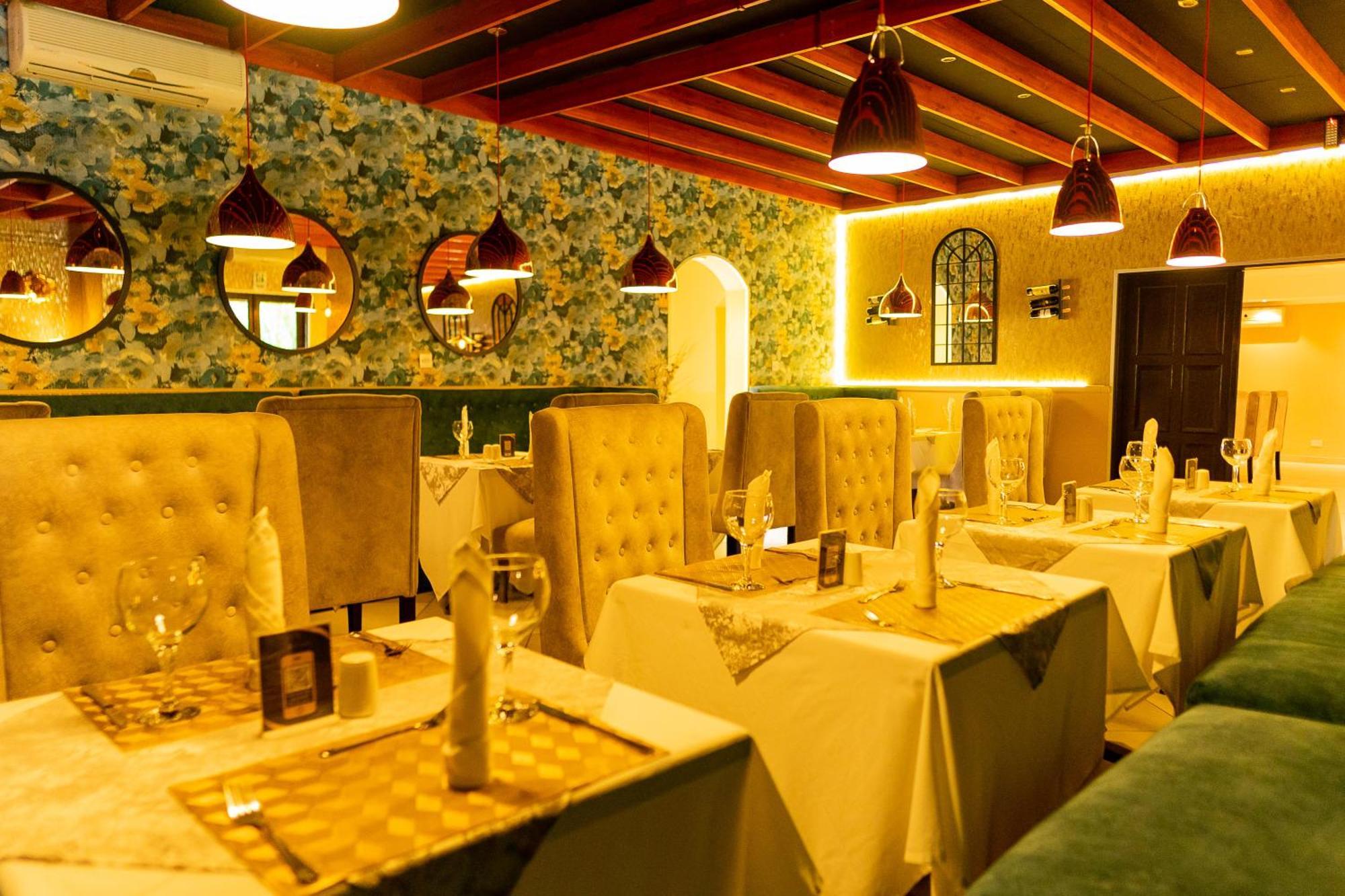 Casa Mia Lodge & Restaurant Blantyre Buitenkant foto