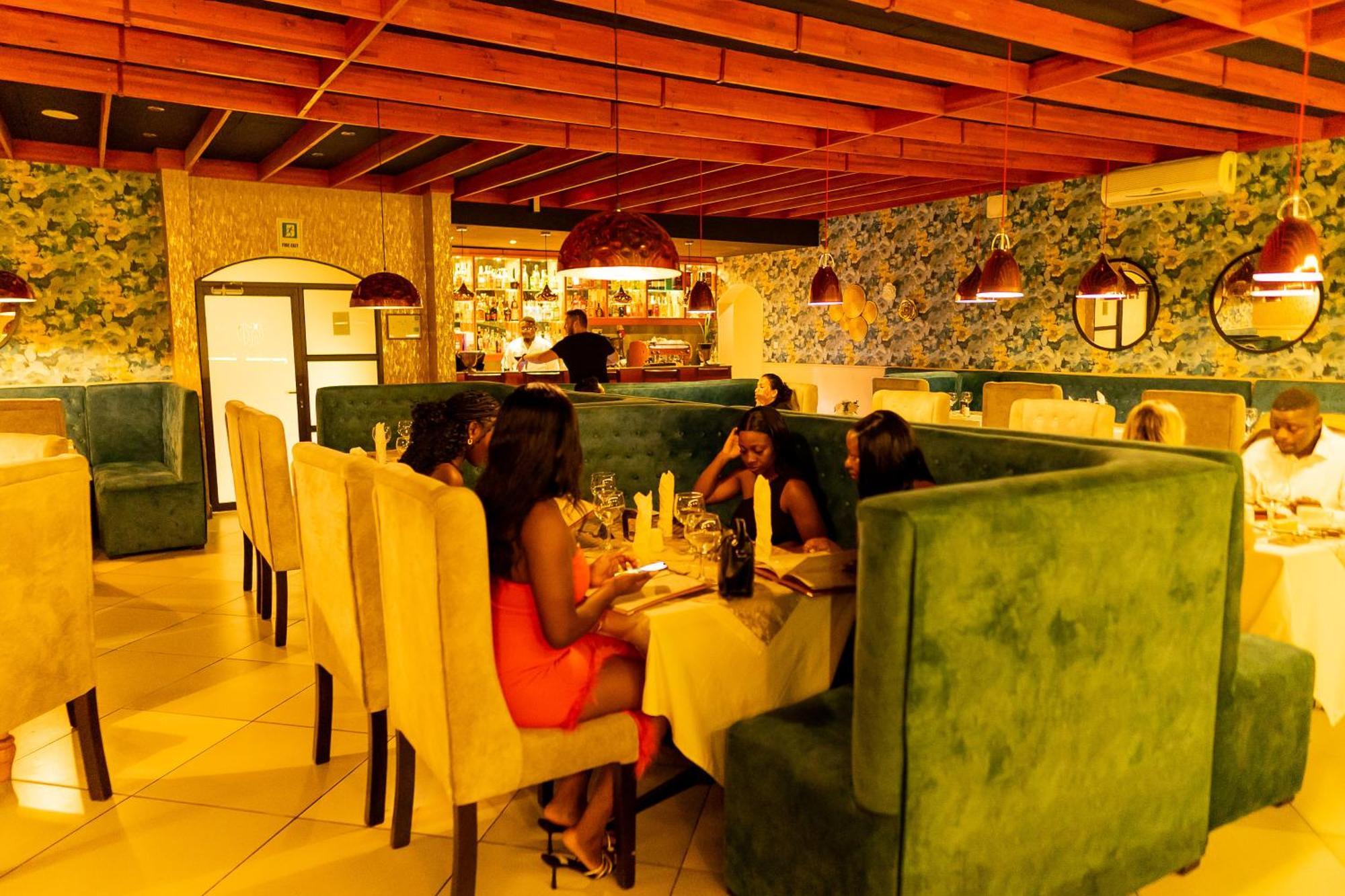 Casa Mia Lodge & Restaurant Blantyre Buitenkant foto