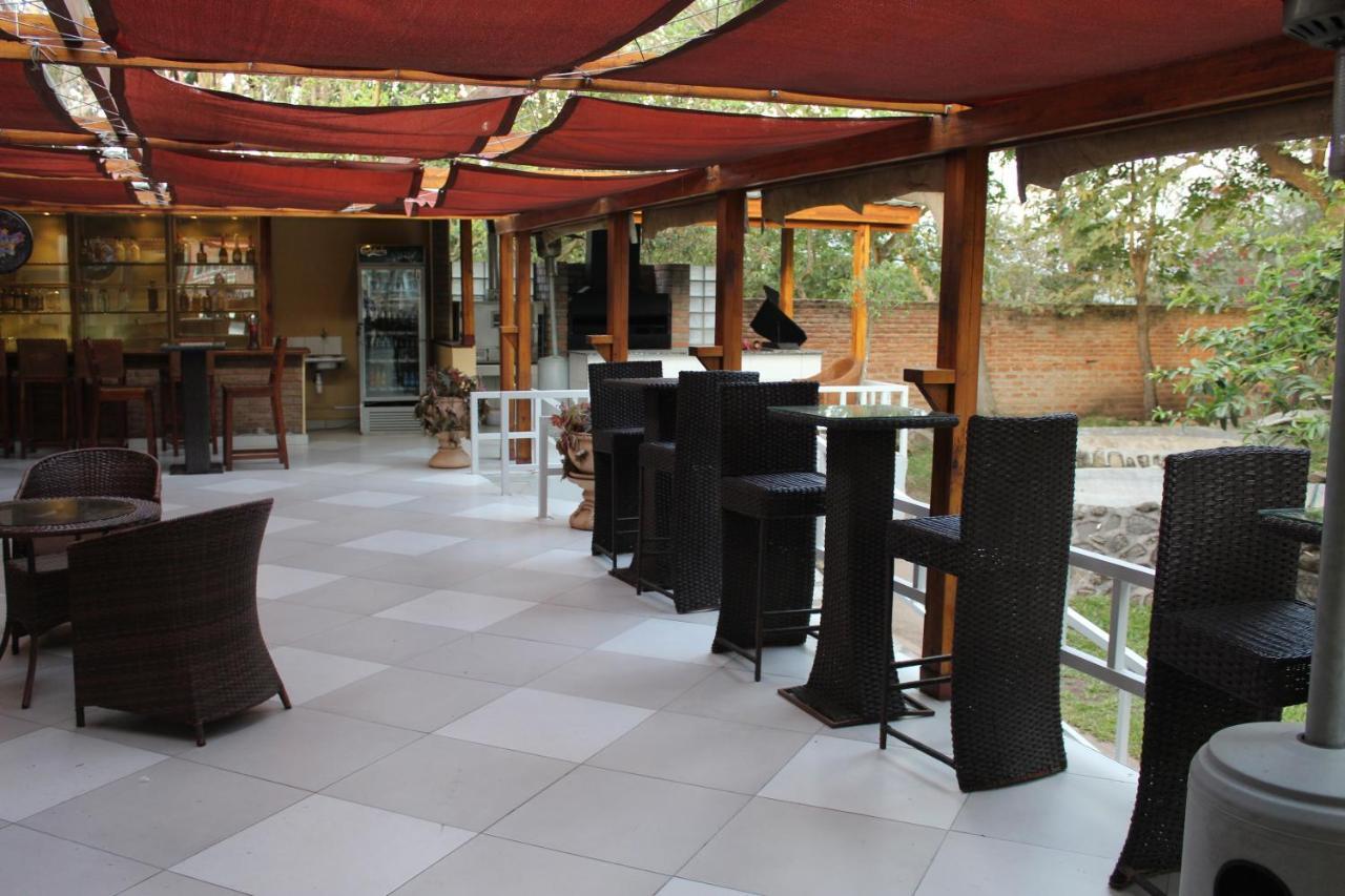 Casa Mia Lodge & Restaurant Blantyre Buitenkant foto