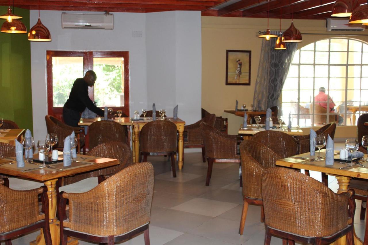 Casa Mia Lodge & Restaurant Blantyre Buitenkant foto
