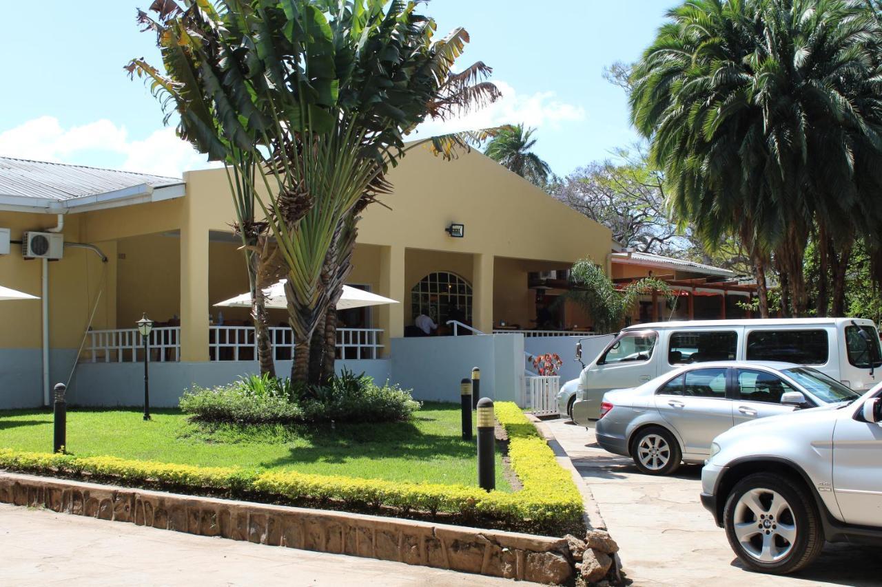 Casa Mia Lodge & Restaurant Blantyre Buitenkant foto
